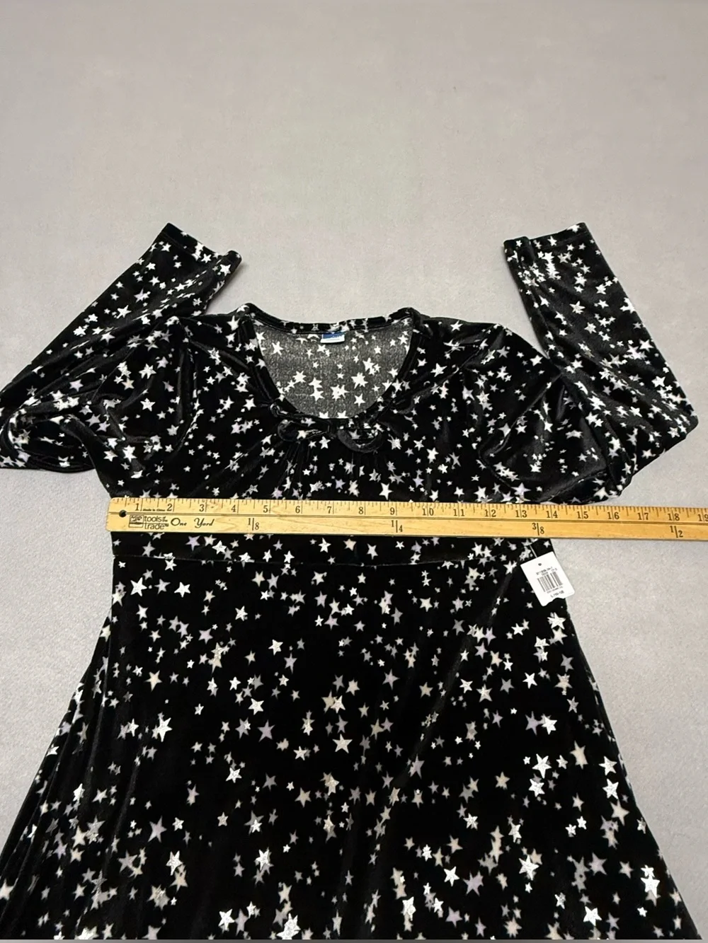 Old navy Girls' Black Star velvet Print Long-Sleeve Dress size L 10-12 NWT